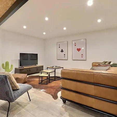 Loft / Pop - Billard - Parking * Valence (Drome)